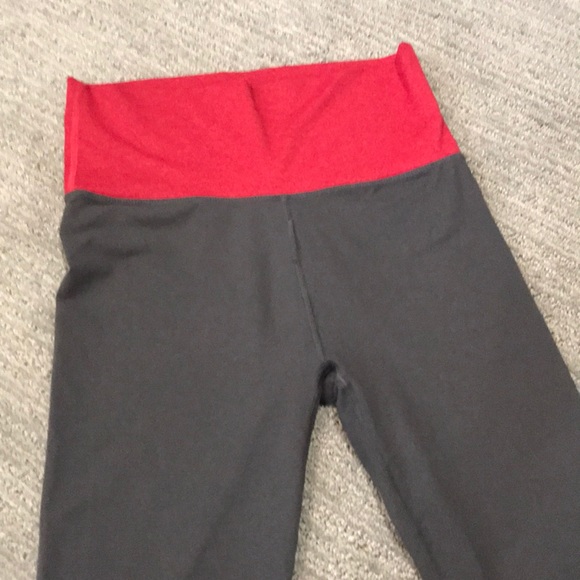 Fabletics Yoga Pants - Picture 4 of 4